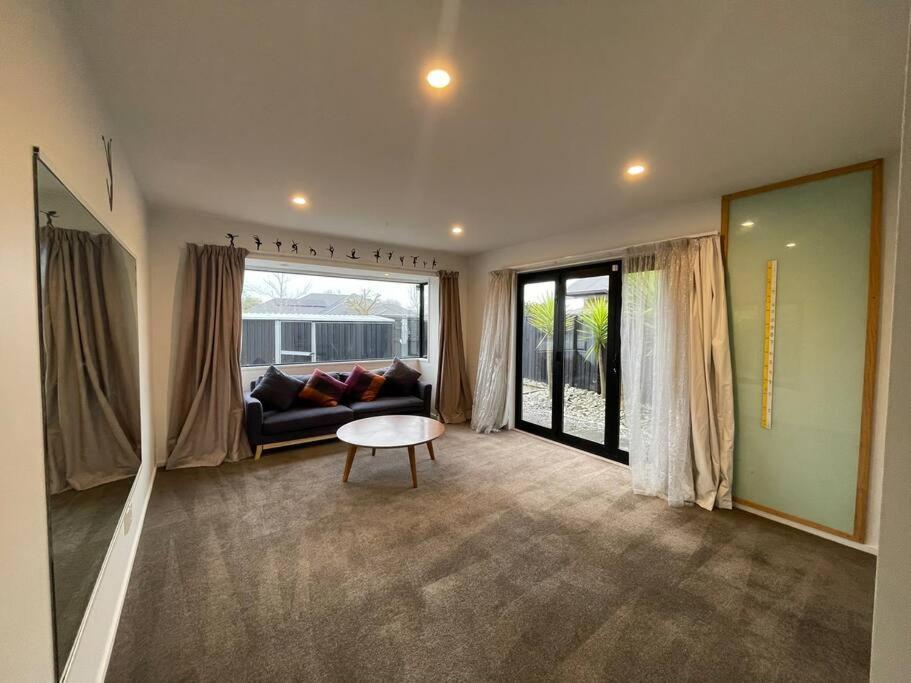 Spacious 4 Bed Family Home Κράισττσερτς Εξωτερικό φωτογραφία